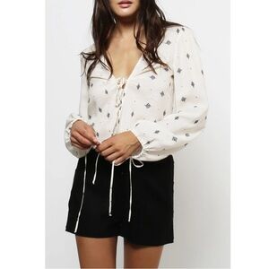 NEW Lira Evelyn Tie Front Blouse White & Black Print